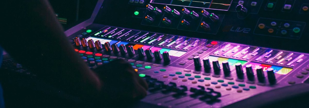 Studio microphone and audio waveform display for podcast editing